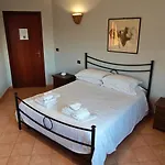 La Tana Bed & Breakfast