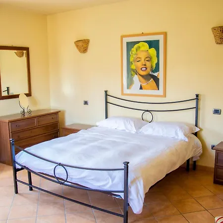 La Tana 3*